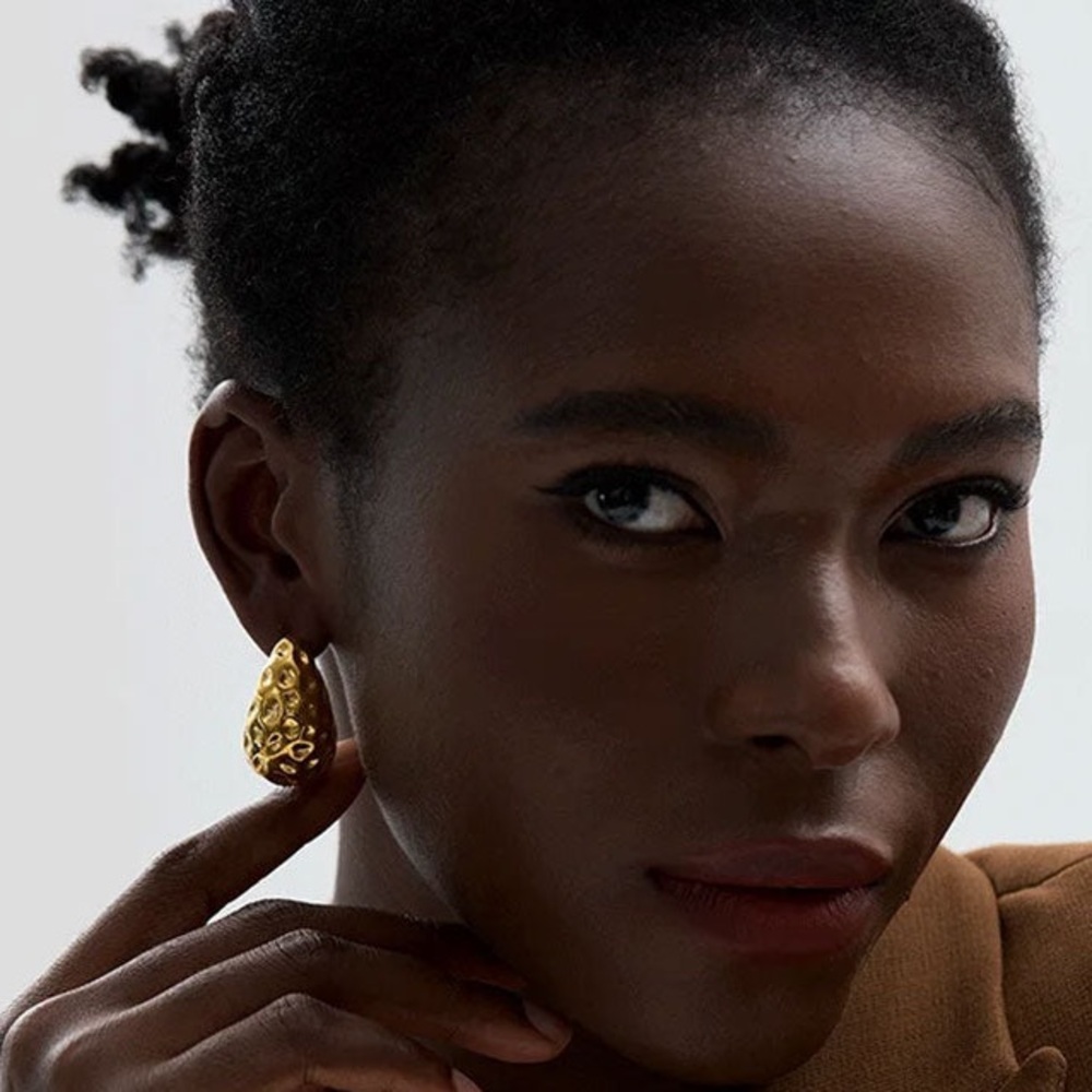 18K Gold Teardrop Earrings*Raindrop Earrings*Gold Textured Earrings - Picture 1 of 6